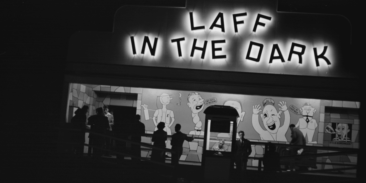 15 fascinating pictures of America’s oldest amusement park in the 1940’s